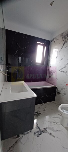 Sabareni, casa noua, 3 camere, 2 bai, bucatarie, terasa, pivnita